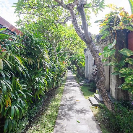 The Awan Villas - Chse Certified Seminyak Exteriör bild