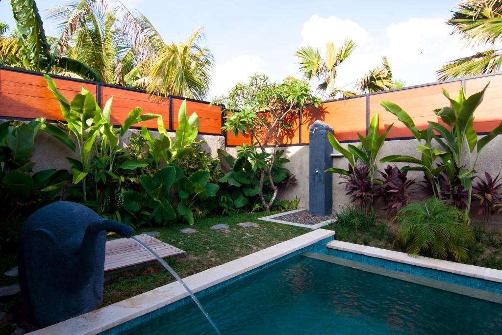 The Awan Villas - Chse Certified Seminyak Rum bild