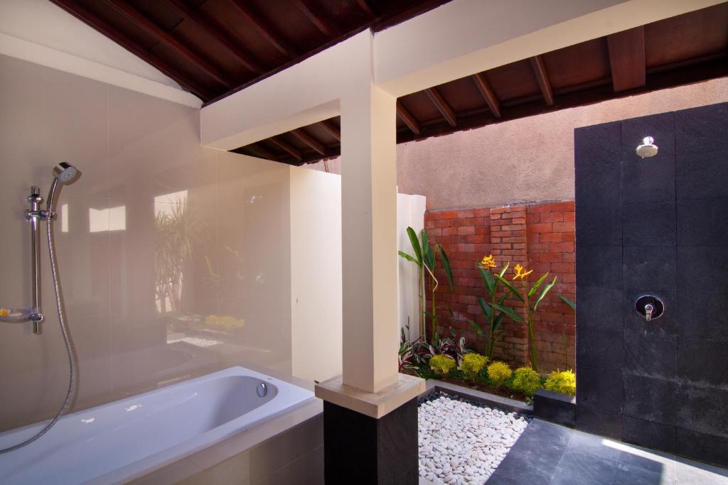 The Awan Villas - Chse Certified Seminyak Exteriör bild
