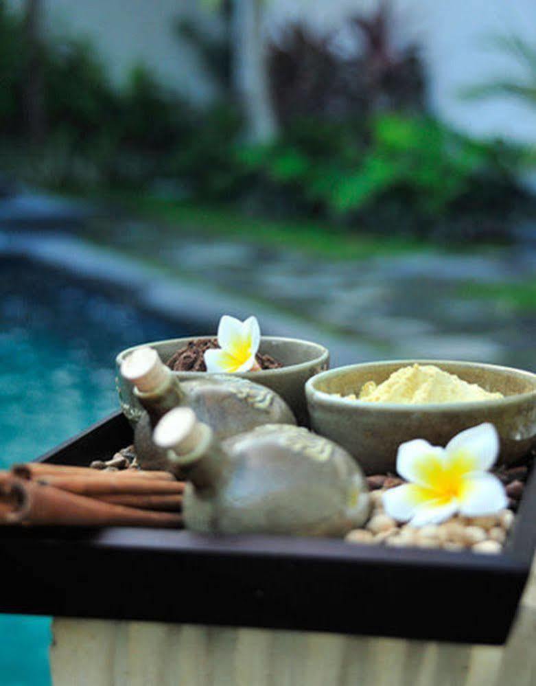 The Awan Villas - Chse Certified Seminyak Exteriör bild